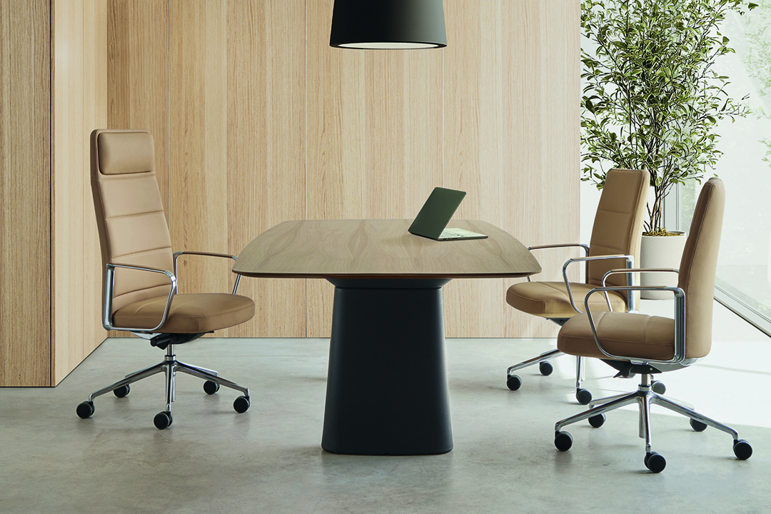Zenpro executive chair and Essens table